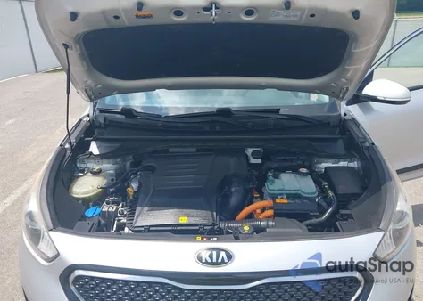 2017 Kia Niro Touring z USA, uszkodzony, nr VIN KNDCE3LC4H5047374